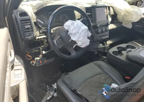 2022 Ram 2500 Powerwagon z USA, uszkodzony, nr VIN 3C6TR5EJ3NG345700